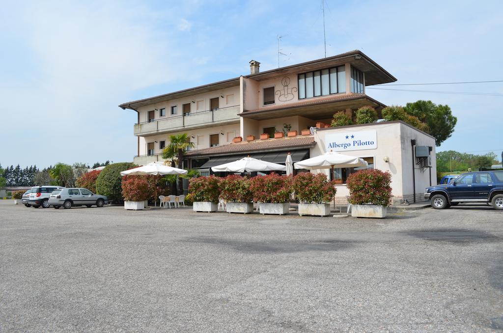 Hotel Pilotto Peschiera del Garda Buitenkant foto