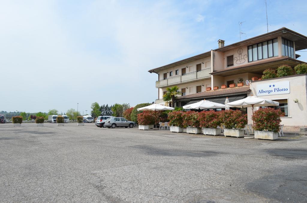 Hotel Pilotto Peschiera del Garda Buitenkant foto