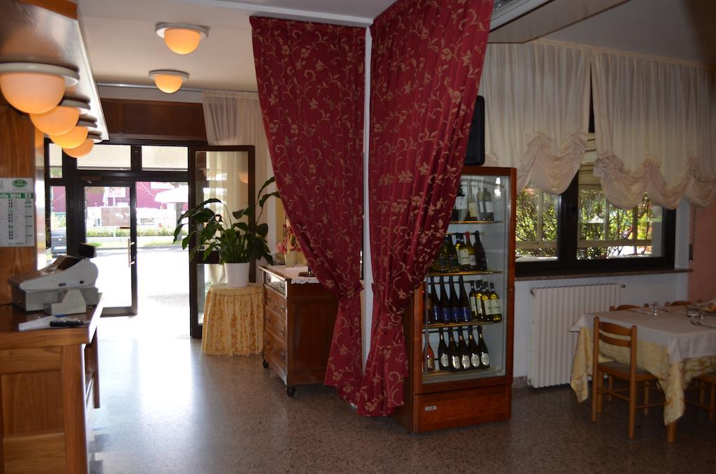 Hotel Pilotto Peschiera del Garda Buitenkant foto