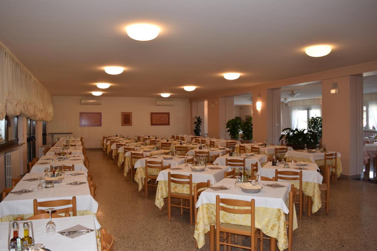 Hotel Pilotto Peschiera del Garda Buitenkant foto